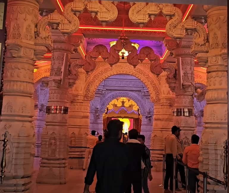 Magical Mathura Vrindavan Tour: Krishna's Homeland - Krishna Janmabhoomi Temple: the birthplace legend at street level