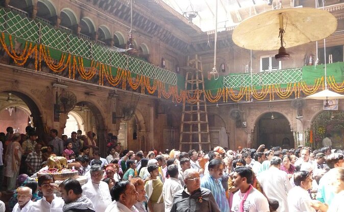 Mathura Vrindavan Divine Love Journey of Radha Krishna From Delhi - Key things to know before you go