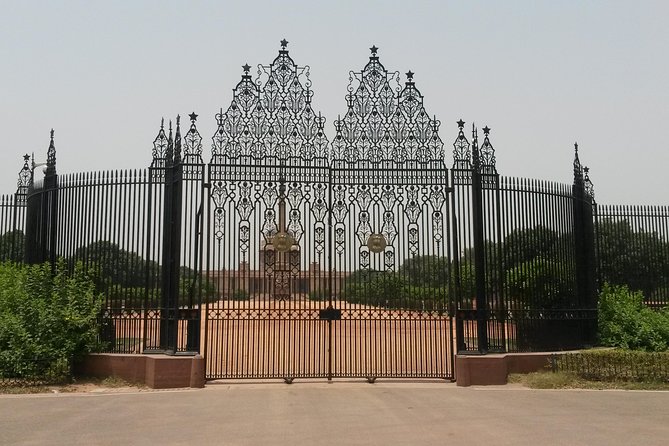 Most Popular Delhi Tour - Best of Old Delhi & New Delhi in One Day - Old Delhi Worship Places: Temples, Mosques, and How the Streets Hold Them Together