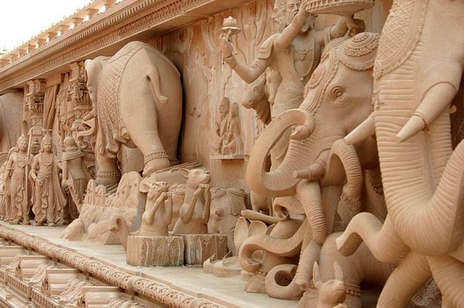 Mughal Heritage Tour Including Lodhi Garden, Humayun Tomb and Akshardham Temple - Stop 4: Swaminarayan Akshardham Temple’s Rules, Security, and Carved Detail