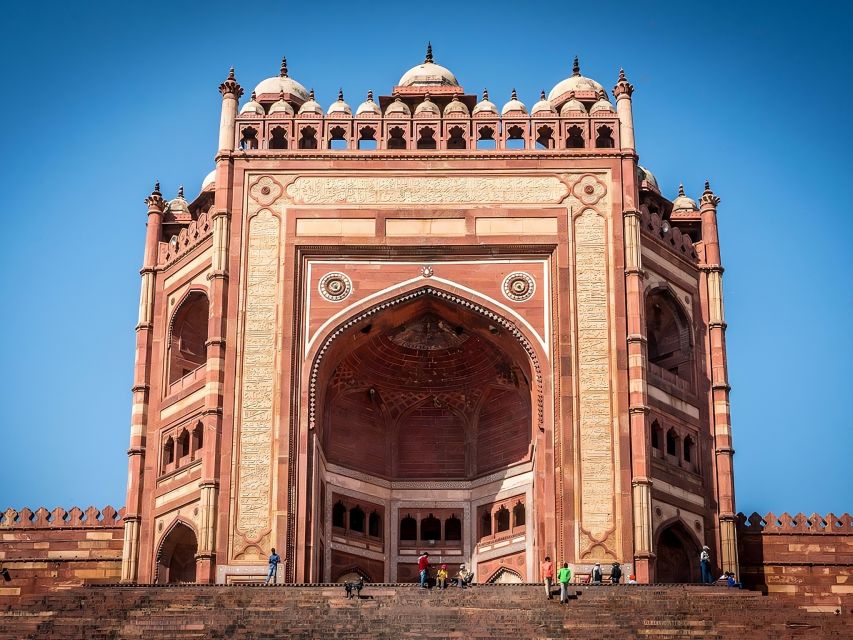 New Delhi: 2-Day Tour of Agra & Fatehpur by Superfast Train - Day 2: sunrise Taj Mahal, then Agra Fort and Baby Taj