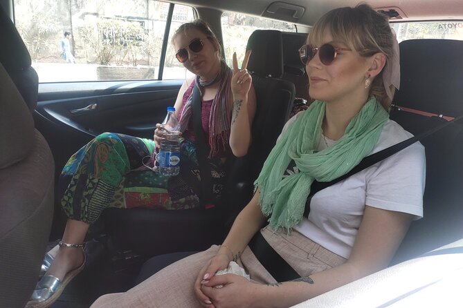 New Delhi Airport to Hotel Transfer Private Shuttle Sedan & SUV - Price and Scheduling: When $15.66 Per Person Feels Smart