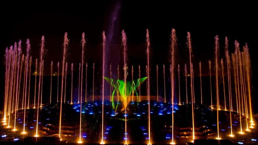 New Delhi: Akshardham Exhibition, Light & Water Show Tour - The Delhi Sightseeing Stops: Small, Strategic, and Short