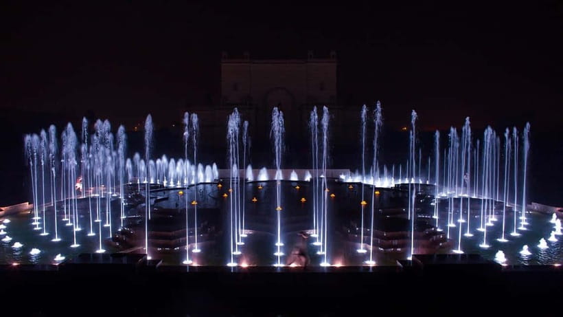 New Delhi: Akshardham Exhibition, Light & Water Show Tour - Practical Stuff: Shoes, Sunscreen, Photos, and Common Sense