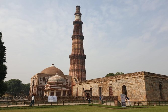 New Delhi and Old Delhi Private Tour 4-8 Hours - Customizable - How a private New and Old Delhi mix saves you time