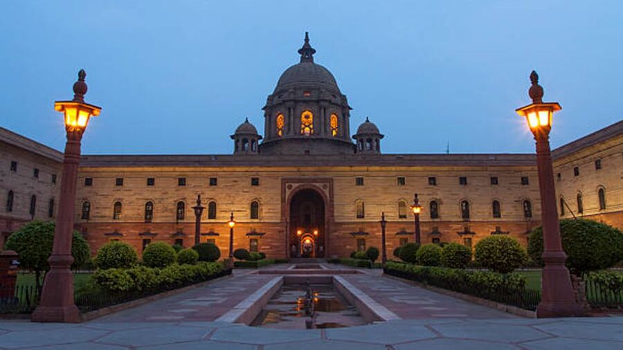 New Delhi: Delhi Night/ Evening Tour by Car - 4hr - Visiting ISKCON and Laxmi Narayan Temple: Dress Code and Timing Reality