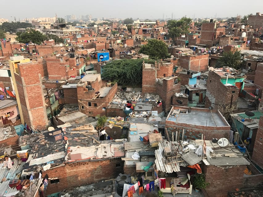 New Delhi - Ethical Sanjay Colony Slum Tour with Local guide - Arriving at Harkesh Nagar Okhla: start on time, start ready