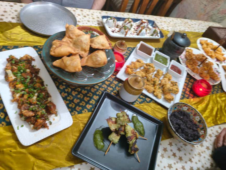 New Delhi: Full-Day Cooking Class learn 8 dishes with Locals - Morning start at 10 AM: chai welcome and first hands-on steps