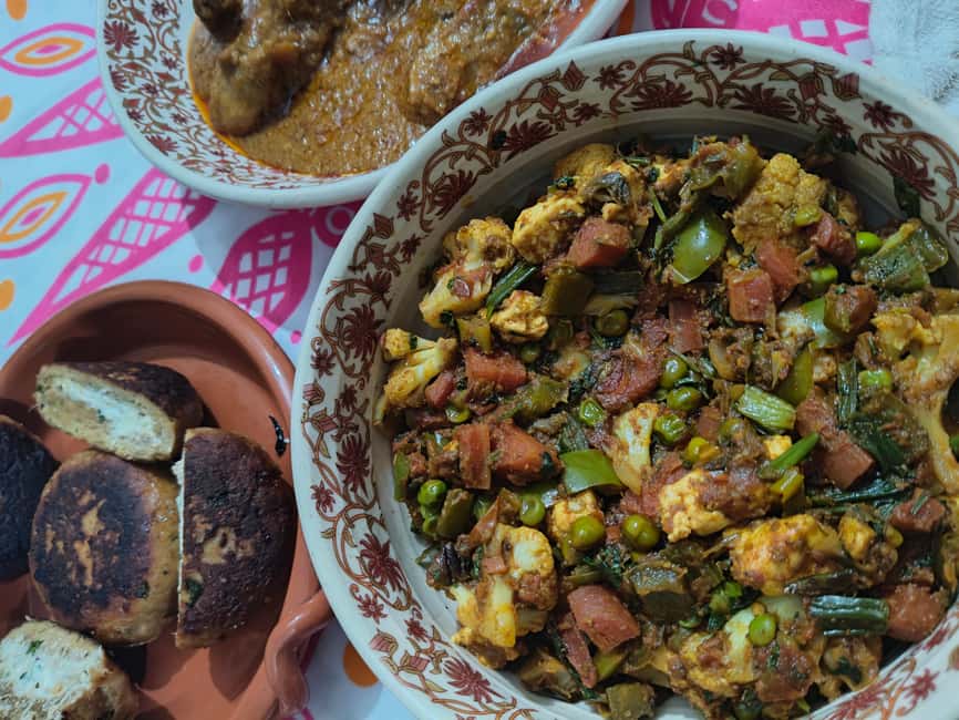 New Delhi: Full-Day Cooking Class learn 8 dishes with Locals - Recipes, written notes, and life-long assistance
