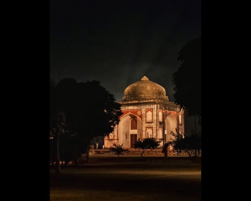 New Delhi: Guided Night Photography & Heritage Tour of Delhi - Night Photography Tips That Actually Help With Smartphone Shots