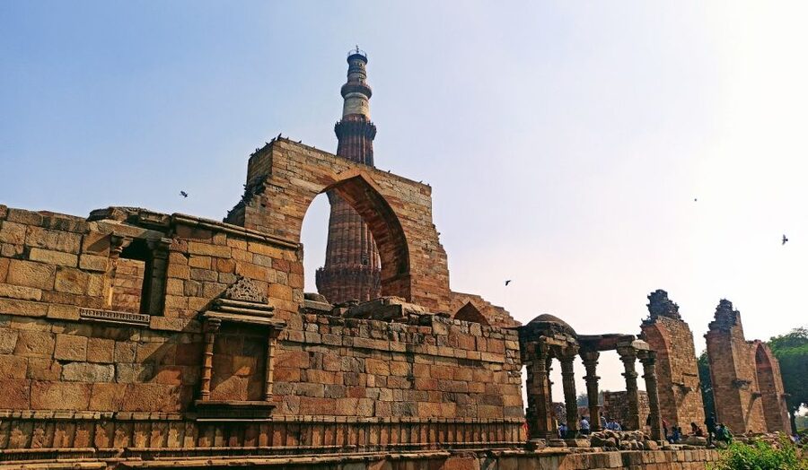 New Delhi: Private 3-Day Golden Triangle Tour with Lodging - Guides and timing: why it can feel effortless