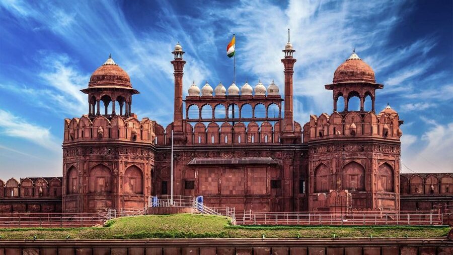 New Delhi: Private 3-Day Golden Triangle Tour with Lodging - Day 1 in Delhi: pick-up, optional UNESCO hits, then an evening run to Agra