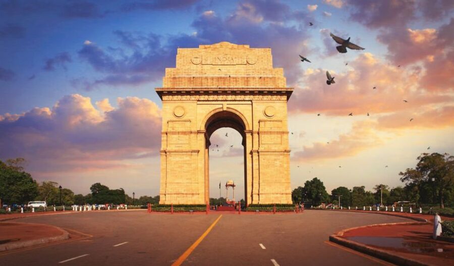 New Delhi: Private Old & New Delhi Day Trip & Optional Guide - Old Delhi Morning: Jama Masjid, Chandni Chowk, Red Fort