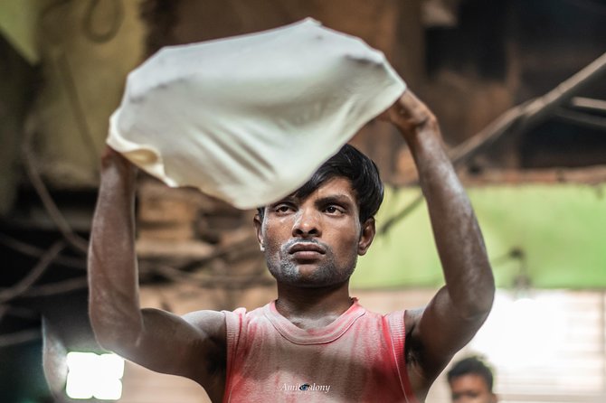 New Delhi Slum Walking Tour - Chai, coffee, and those small respectful moments that stick