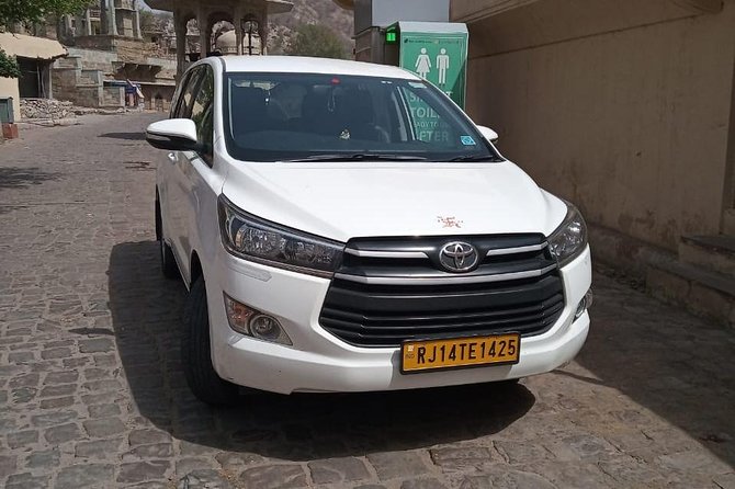 New Delhi to Agra Airport/Hotel – One-Way Cab Private Transfers - Timing and route realities: 3 hours on paper, traffic in reality