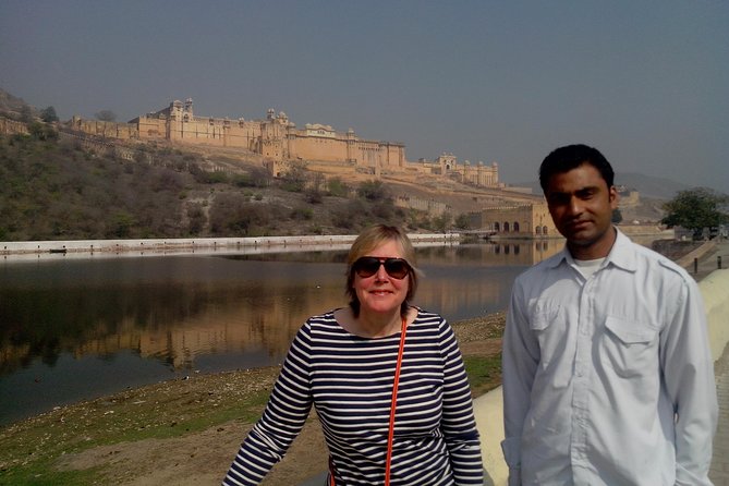 New Delhi to Agra and Jaipur Tour 3 Days - Day 2: Fatehpur Sikri and Galta Gi en route to Jaipur