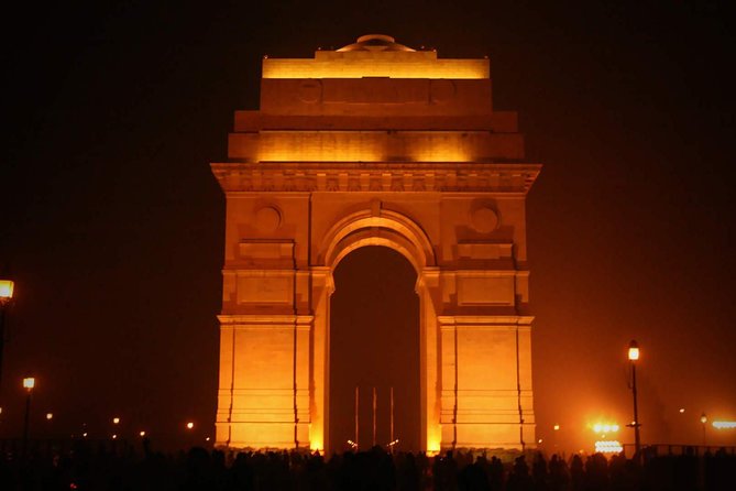 Old and New Delhi city tour with Live tour guide - Humayun’s Tomb and Raj Ghat: two stops with very different emotions