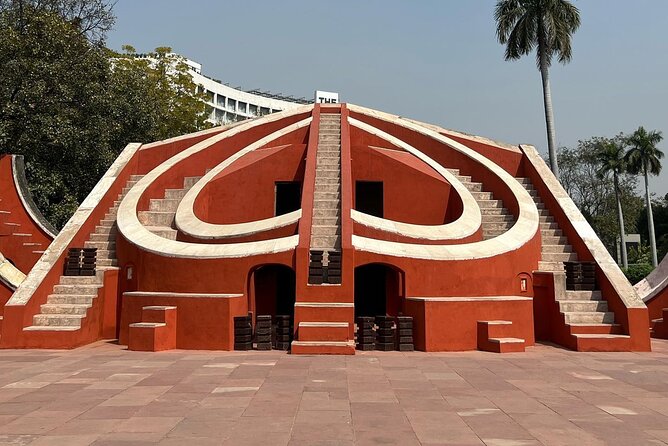 Old and New Delhi Highlights: Private Full-Day Tour - Red Fort: big scale, and plan for your entry