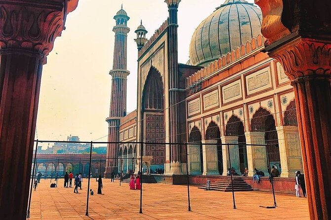 Old and New Delhi Highlights: Private Full-Day Tour - Lodhi Garden: the calm pause after heavy hitters