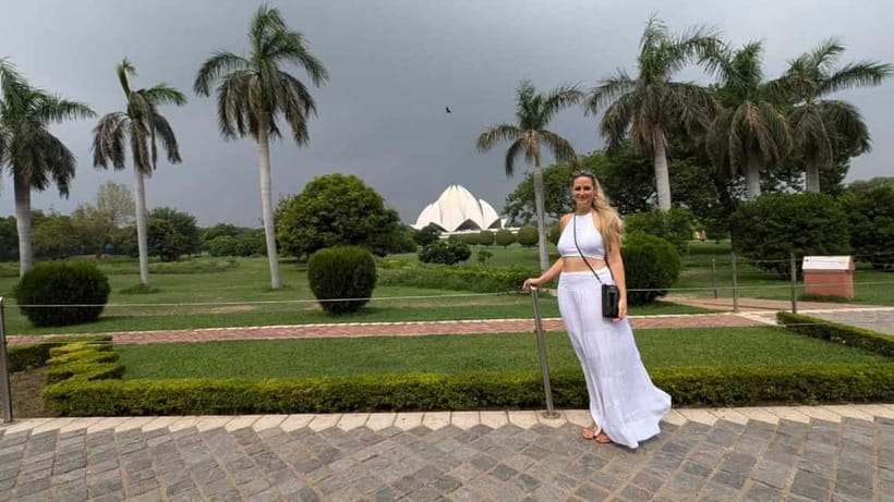Old and New Delhi Private Full or Half Day Tour Upto 8 Hours - Old Delhi: Jama Masjid, Rickshaw Ride, and the Spice-Market World
