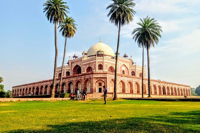 Old and New Delhi Private Guided City Tour - Jama Masjid: size, scale, and why it feels different