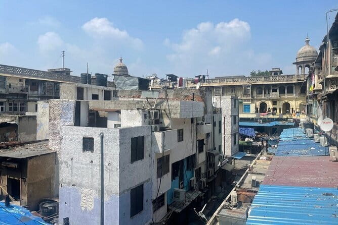 Old And New Delhi Private Guided Tour With Entrances- 8 Hours - Why This 8-Hour Delhi Mix Works So Well