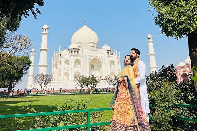 Old And New Delhi Private Guided Tour With Entrances- 8 Hours - Qutub Minar: Finish With a Vertical Landmark