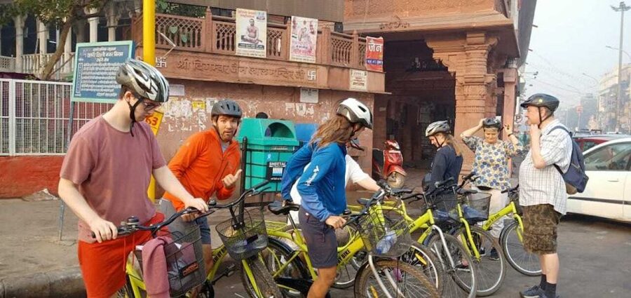 Old Delhi: 3.5-Hour Small-Group Bike Tour with Breakfast - Pace, Suitability, and Who This Tour Is Best For