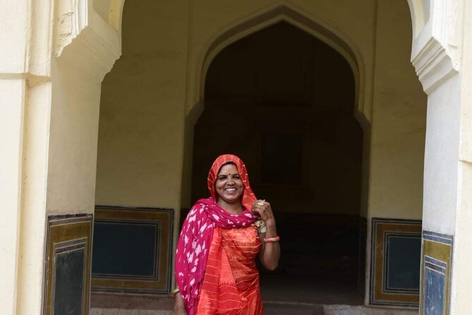 Old Delhi City Tour With Rickswa Ride! - Gurudwara Sis Ganj Sahib: Culture, Faith, and a Calm Pause