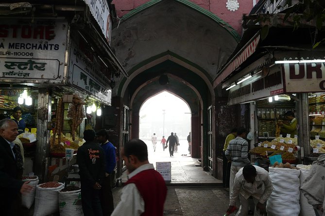 Old Delhi Haveli Visit and Bazaar Walk Tour - The bicycle rickshaw ride: why it’s more than a gimmick