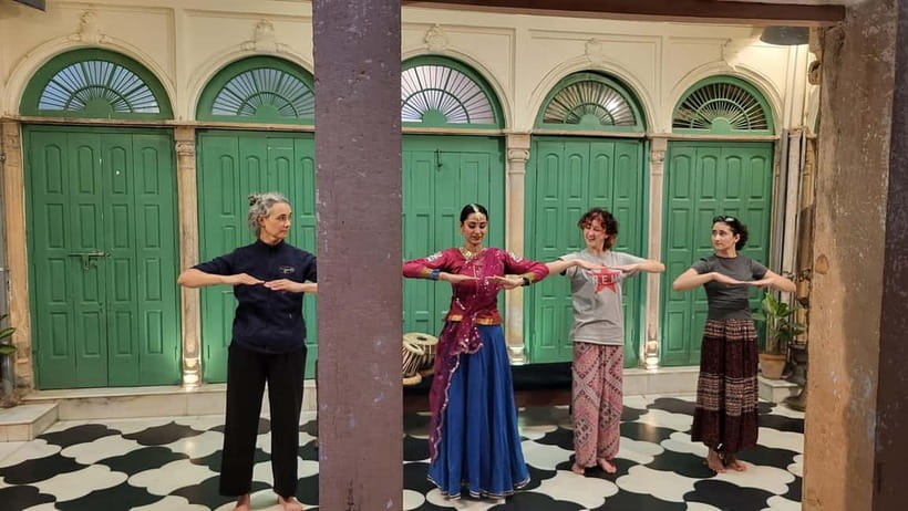 Old Delhi Haveli with live Classical dance, music & cuisine - Lunch in antique surroundings: filling, local, and part of the experience