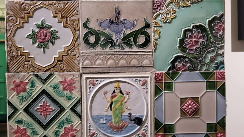 Old Delhi Haveli with live Classical dance, music & cuisine - Khari Baoli and Chawri Bazar: the market-side storyline