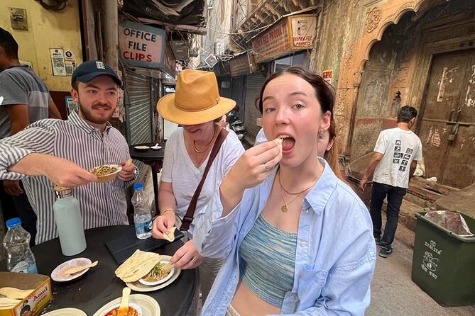Old Delhi Morning - Fun, Food & Faith all inclusive private tour - Jama Masjid first: Mughal architecture with breathing room
