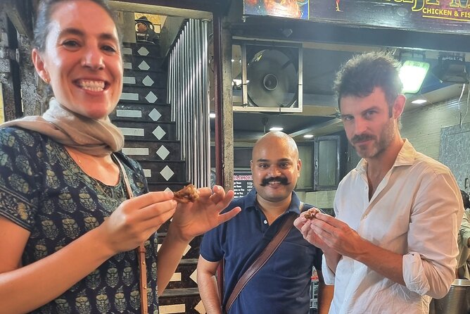 Old Delhi Night Food Tour - Kitchens & Local Stories - Stop 5: Kalan Mehal and a classic Mughal-era dessert finish