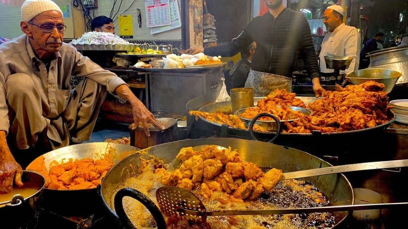 Old Delhi: Private Tour of Chandni Chowk, Tuk Tuk & Food - Red Fort: decide on inside tickets or outside views