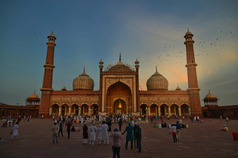 Old Delhi: Red Fort, Jama Masjid & Chandni Chowk by Tuk Tuk - Red Fort (Lal Qila): what to focus on in 45 minutes