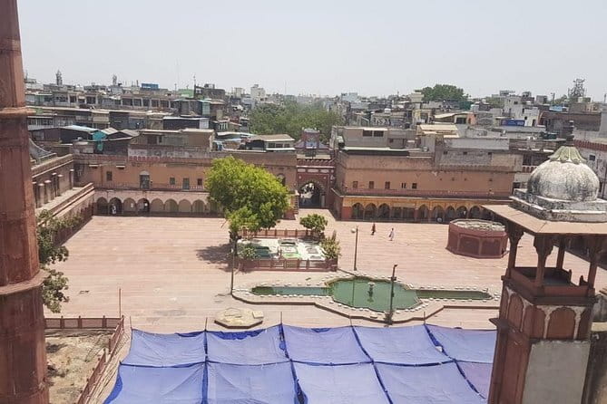 Old Delhi Shopping Experience - What the guide really adds (and what you’ll notice faster)