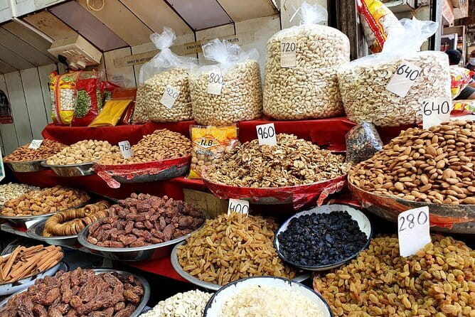 Old Delhi Spice Market and Temple Tour - Entering Old Delhi from Connaught Place without losing your day