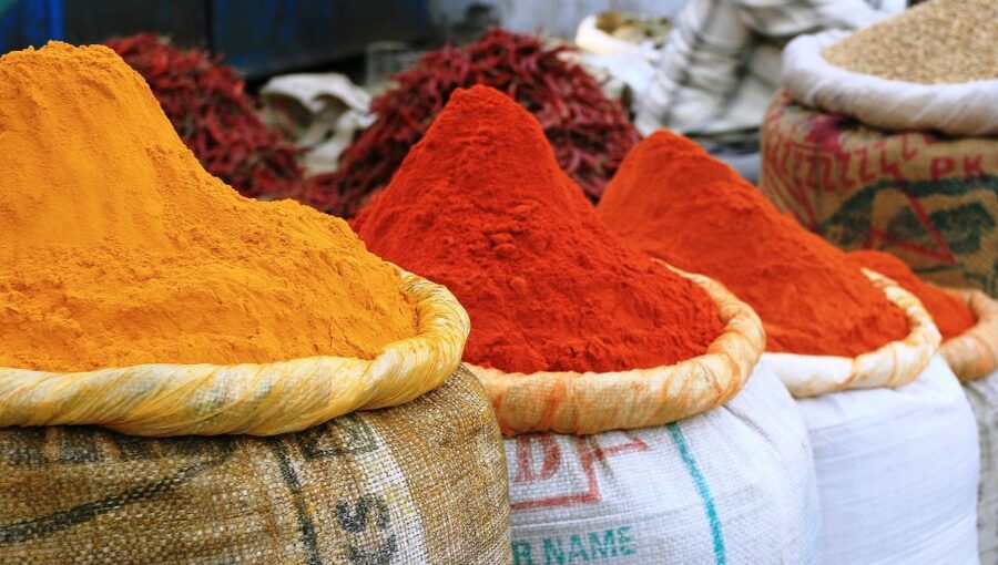 Old Delhi: Spices, Heritage and Bazaars Walking Tour - Khari Baoli spice market: where the aromas become the lesson