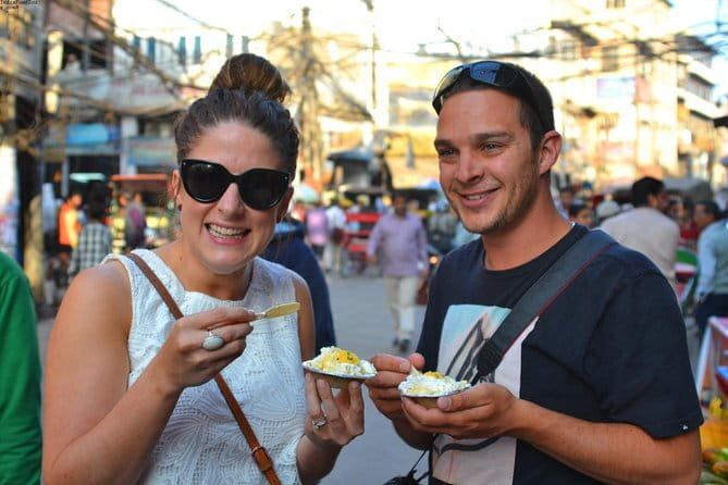 Old Delhi Street Food and Spice Market Tour - Stop 2: Khari Baoli spice market for serious sniffing