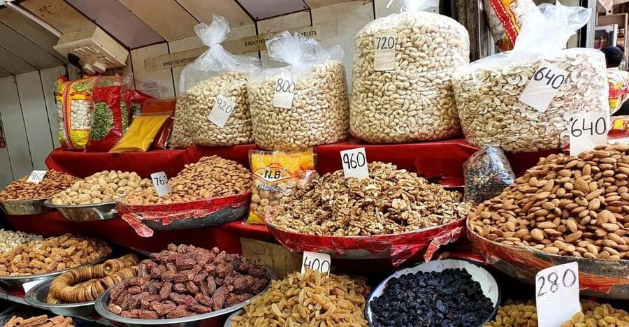 Old Delhi Temples and Spice Market Tour - Sis Ganj Guru Dwara (Sikh temple): the end stop that changes the tone