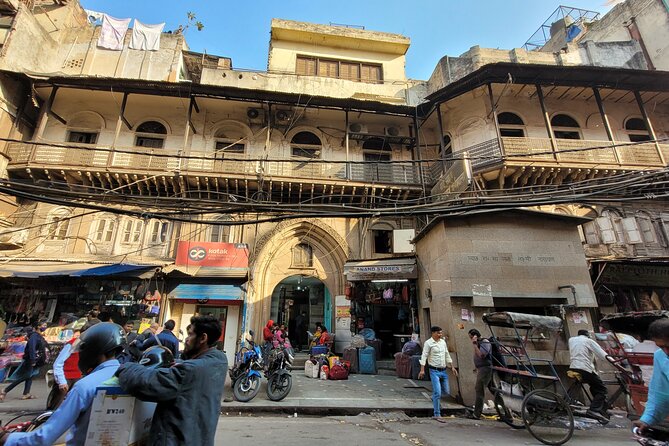 Old Delhi through the Hidden Alleys Walking Tour - The big story: Mughal to British power, told where it mattered
