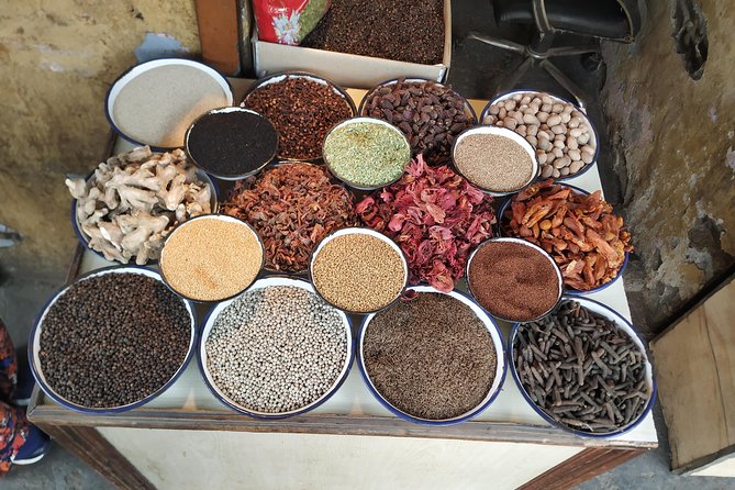 Old Delhi tour with a Local - Khari Baoli spice market: Ayurveda lessons you can smell