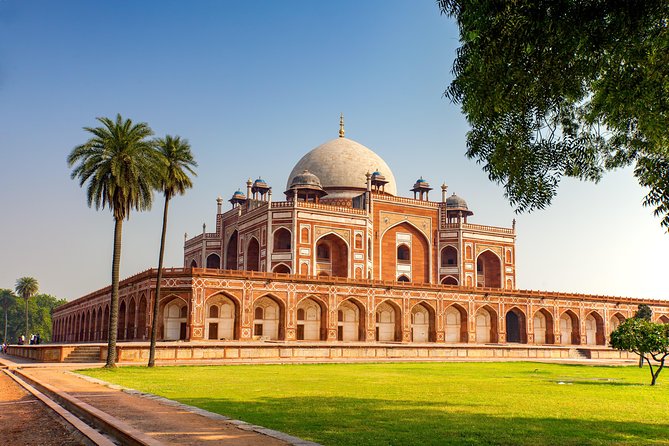 Old & New Delhi City Tour – Half or Full Day Options Available - Jama Masjid: India’s Largest Mosque and a Big Courtyard Walk