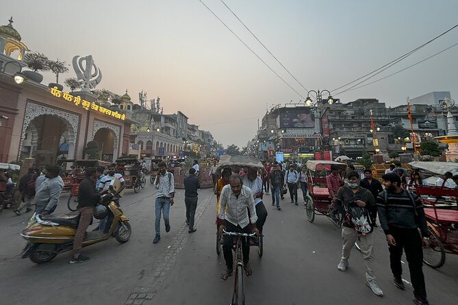 Old & New Delhi Full or Half Day Private Sightseeing Tour - Tuk-Tuk Option and the Art of Getting Around Old Delhi