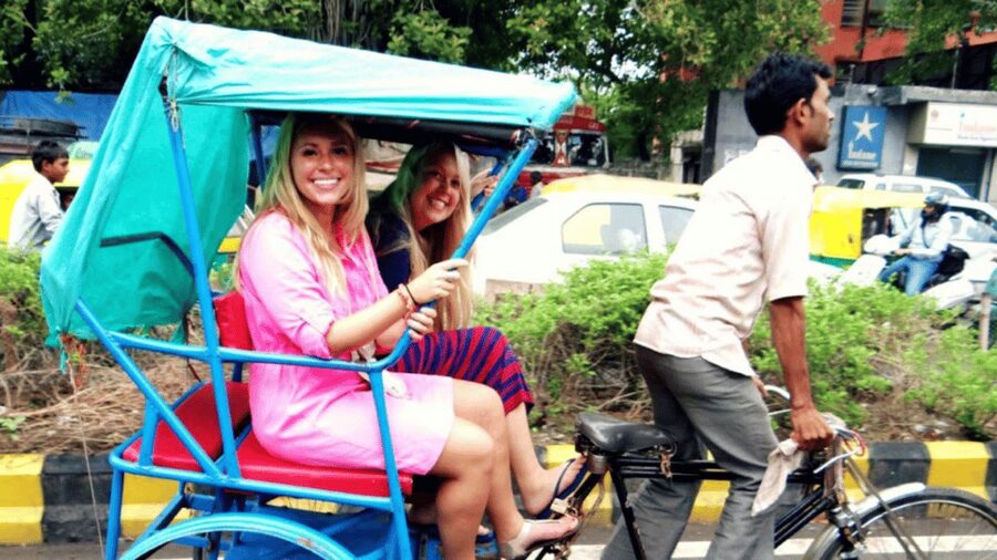 Old & New Delhi Guided City Tour: Half or Full Day Available - Old Delhi half-day: Sunehri Masjid to Chandni Chowk on a tuk-tuk