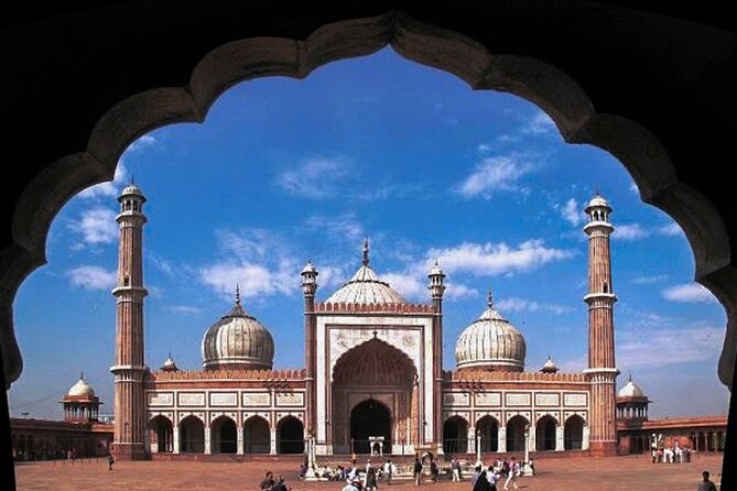 Old & New Delhi Private City Tour – Traveler’s Choice (Top Rated) - Akshardham in Swaminarayan style: modern grand scale and included entry
