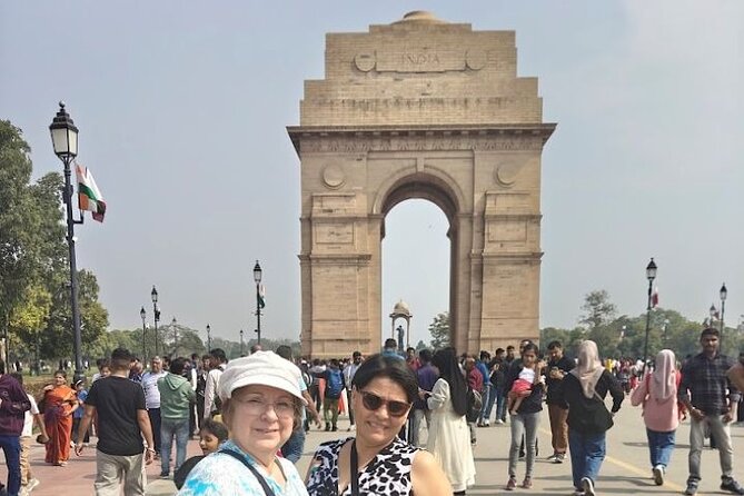 Old & New Delhi Private Tour - Female Guide & Rickshaw - What’s included (and what costs extra)