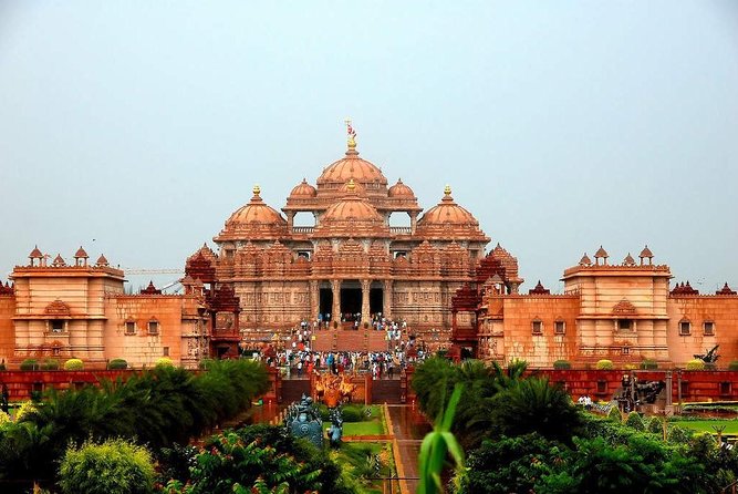 Old & New Delhi Private Tour-Half Day or Full Day Delhi City Tour - Old and New Delhi, in one day (and why that matters)