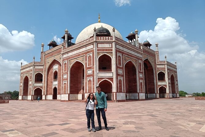 Old & New Delhi Private Tour - Half or Full Day (Rated Excellent) - Khari Baoli Spice Market: Where the Day Smells Like Delhi